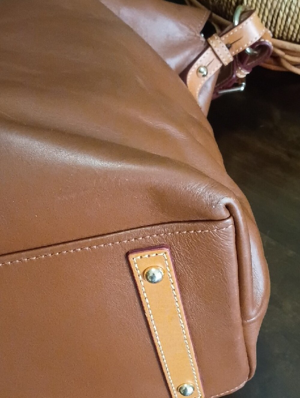 Dooney & Bourke EUC Cognac Brown Leather Messenger Bag - Picture 8 of 16